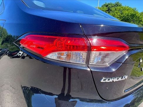 Used 2024 Toyota Corolla LE FWD image 31