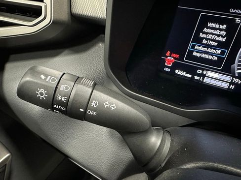 Used 2025 Toyota Sequoia Limited image 22