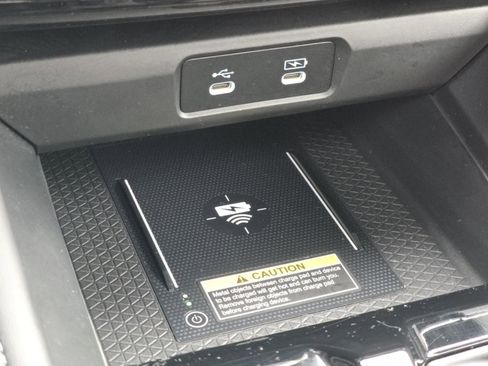 Certified 2023 Honda Accord Touring image 9