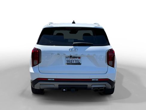 Used 2025 Hyundai Palisade SEL FWD image 4