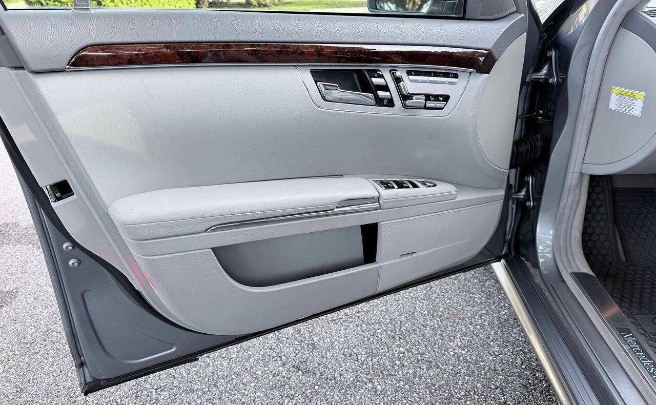 Used 2011 Mercedes-Benz S 550 w/ Sport Pkg Plus One image 10
