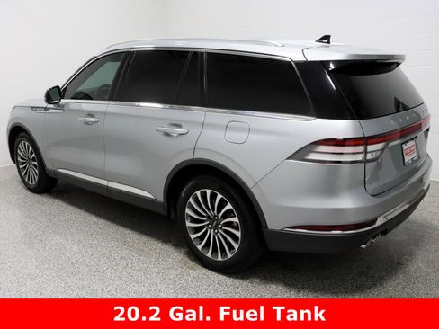 Used 2024 Lincoln Aviator 2WD w/ Premium Package image 9