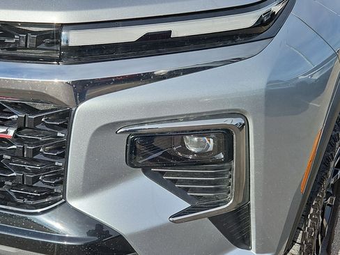 Used 2025 Chevrolet Traverse Z71 image 10