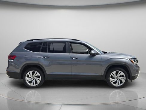 Certified 2022 Volkswagen Atlas SE FWD image 8