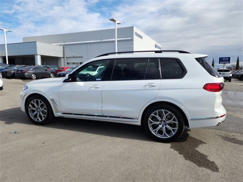 Used 2020 BMW X7 xDrive40i w/ Premium Package image 8