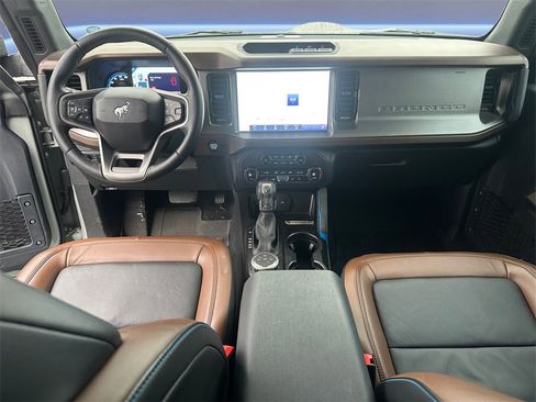 Used 2023 Ford Bronco Outer Banks image 12