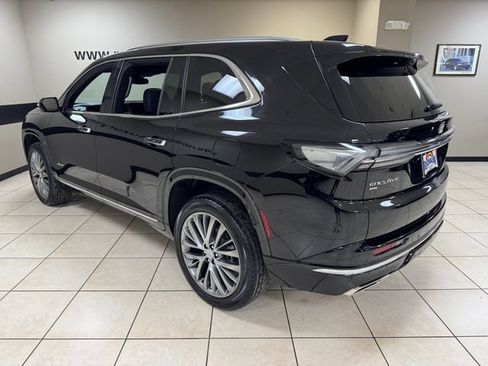 Used 2025 Buick Enclave Avenir w/ Trailering Package, 5000 lbs. AWD/4WD image 4