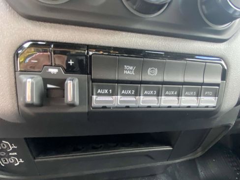 New 2024 RAM 5500 Tradesman image 19