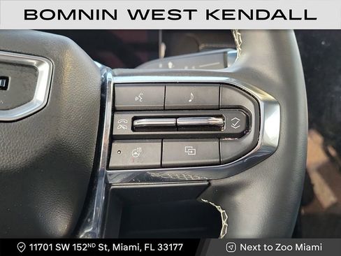 Used 2024 GMC Acadia Denali image 17