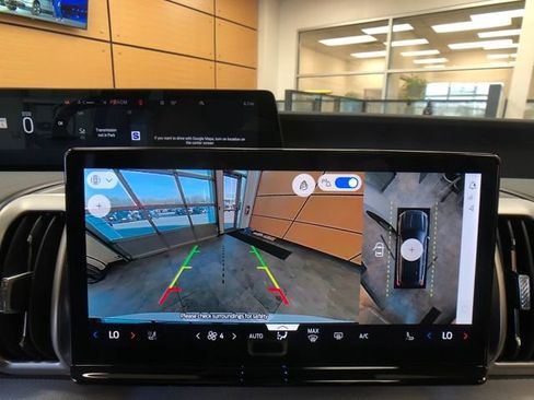 New 2026 Ford Expedition Active image 16