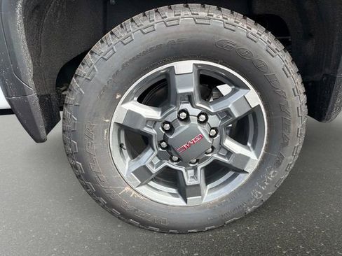 New 2026 GMC Sierra 2500 SLT w/ SLT Premium Package image 10