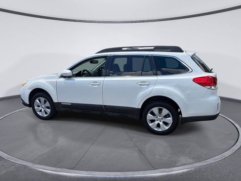 Used 2012 Subaru Outback 2.5i Limited w/ Moonroof Pkg AWD/4WD image 3