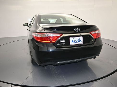 Used 2016 Toyota Camry SE FWD image 23