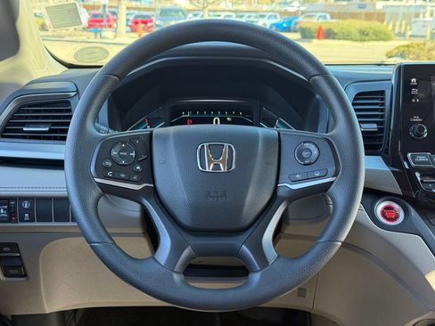 Used 2023 Honda Odyssey EX image 21