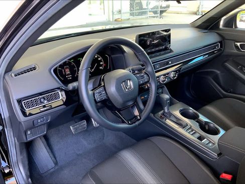 Used 2025 Honda Civic Sport image 18