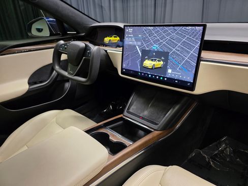 Used 2021 Tesla Model S Long Range AWD/4WD image 34