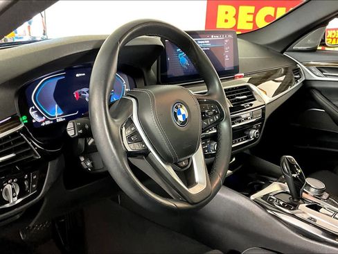 Used 2023 BMW 530e xDrive image 16