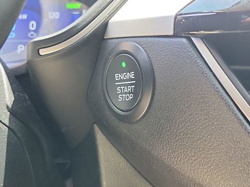 Used 2020 Ford Escape SE Sport FWD image 31