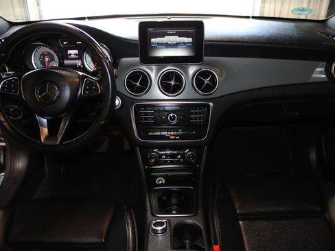 Used 2016 Mercedes-Benz CLA 250 image 13