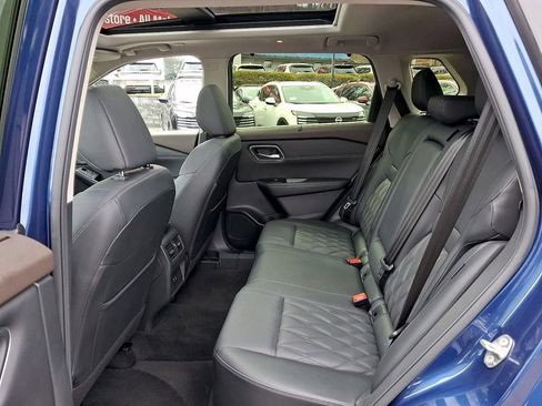 Used 2023 Nissan Rogue Platinum AWD/4WD image 13