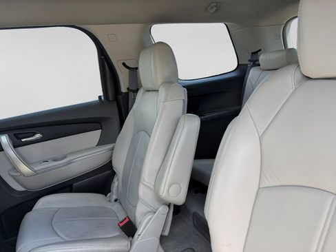 Used 2012 GMC Acadia SLT AWD/4WD image 32