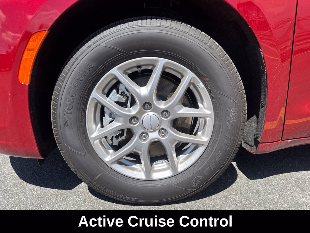 New 2027 Chrysler Pacifica Select FWD image 16