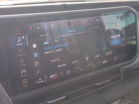 Used 2024 Jeep Wrangler Sport image 12