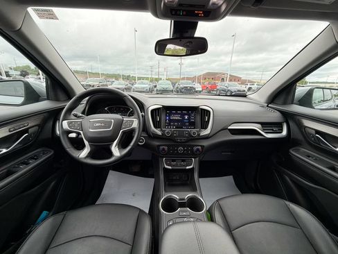 Used 2024 GMC Terrain SLT w/ Tech Package AWD/4WD image 10