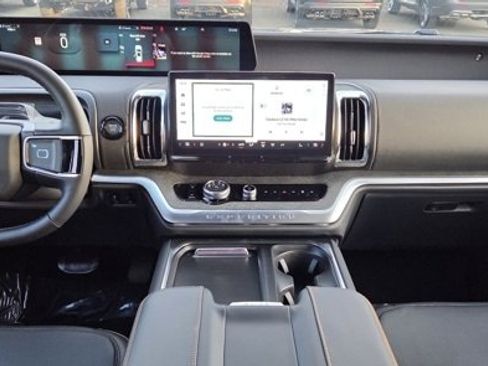 New 2026 Ford Expedition Tremor image 16