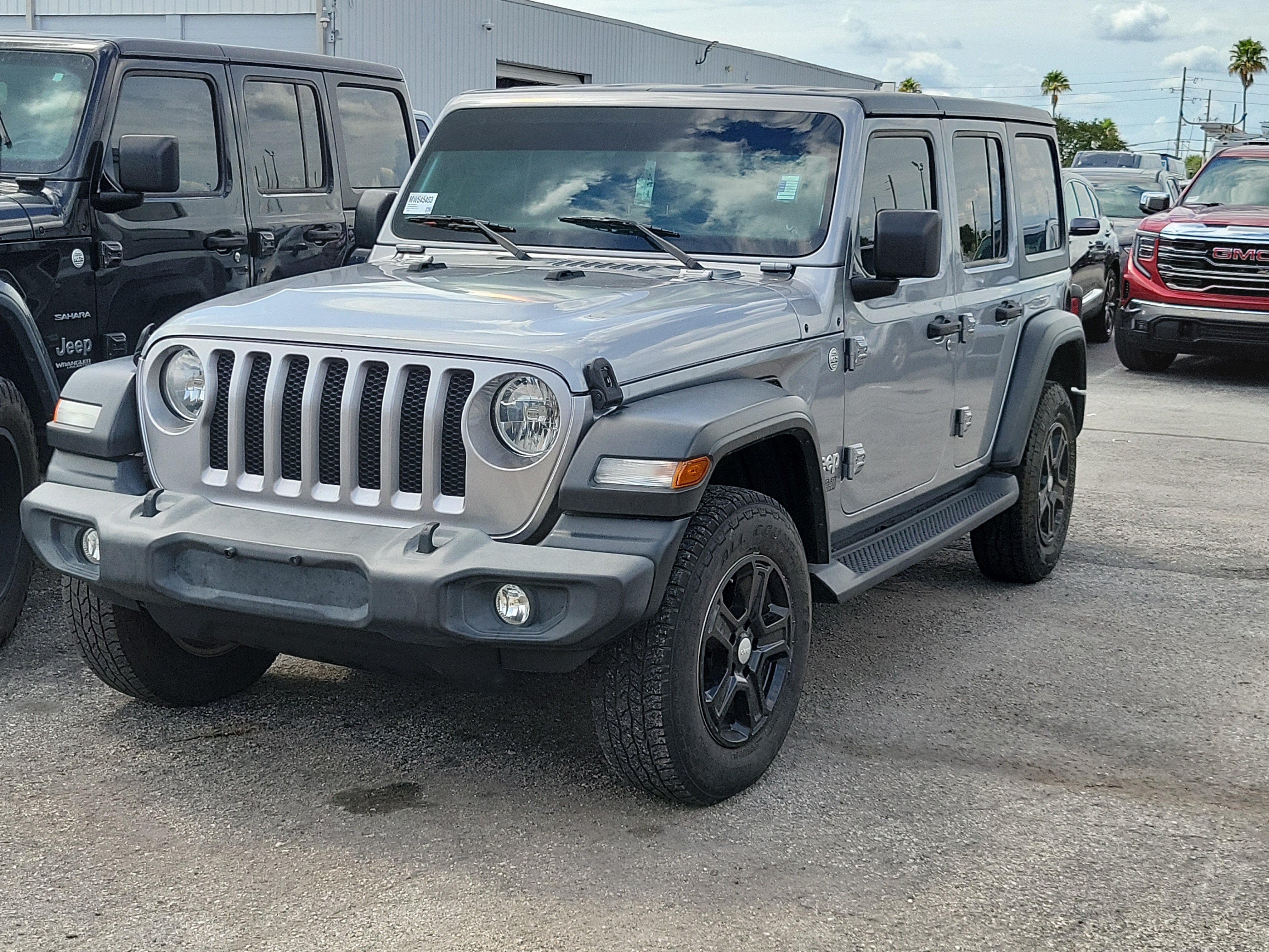Used 2021 Jeep Wrangler Unlimited Sport AWD/4WD image 3