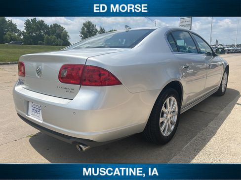 Used 2011 Buick Lucerne CXL w/ Driver Confidence Package FWD image 3