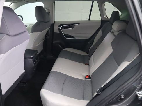 Used 2025 Toyota RAV4 XLE image 21