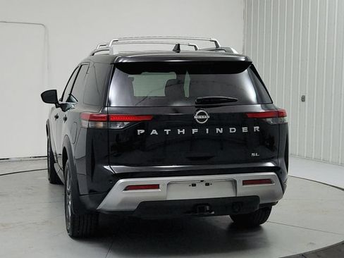 Used 2025 Nissan Pathfinder SL w/ SL Premium Package FWD image 6