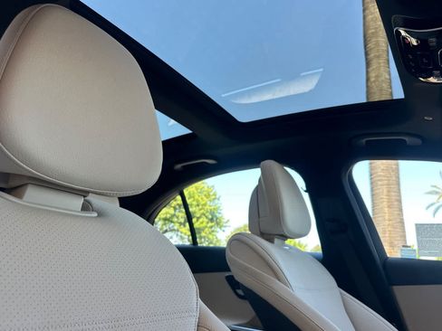 New 2026 Mercedes-Benz C 300 4MATIC Sedan image 15