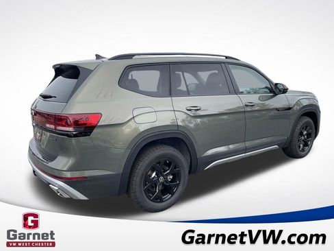 New 2026 Volkswagen Atlas Peak Edition image 5