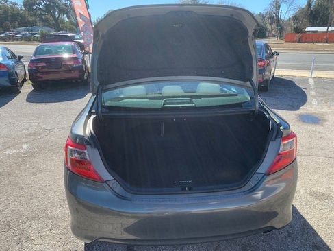 Used 2012 Toyota Camry XLE image 17