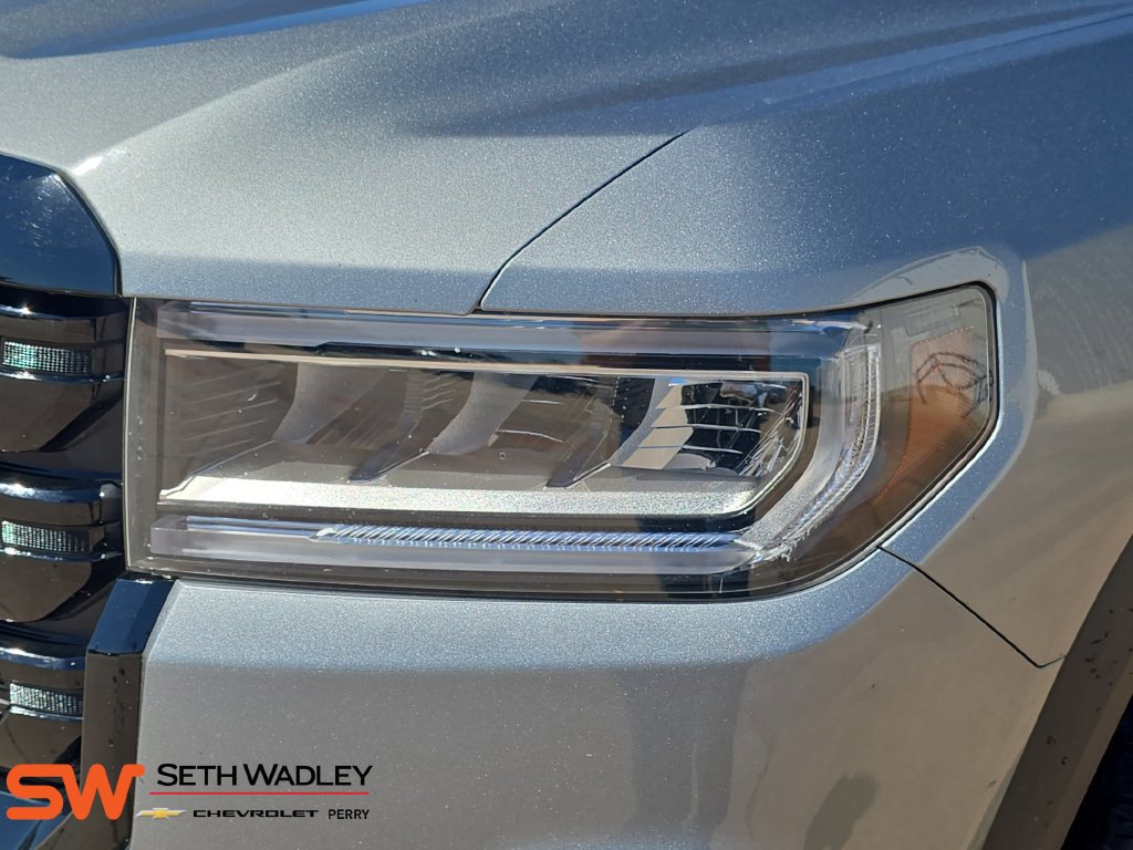 Used 2023 GMC Acadia SLT w/ Elevation Edition AWD/4WD image 32