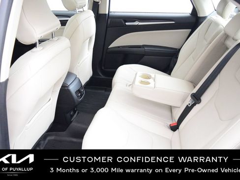 Used 2017 Ford Fusion Titanium FWD image 12