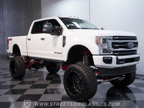 Used 2021 Ford F350 Platinum AWD/4WD image 13