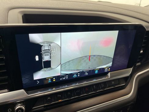 Used 2022 GMC Sierra 1500 SLT w/ SLT Premium Plus Package image 33