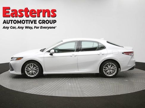 Used 2019 Toyota Camry XLE w/ Carpet Mat Package FWD image 61