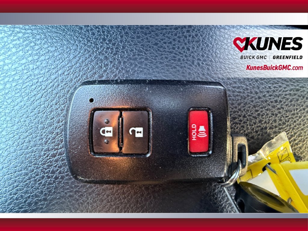 Used 2018 Toyota RAV4 XLE w/ Plus Extra Value Package AWD/4WD image 40