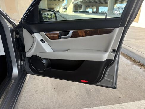 Used 2012 Mercedes-Benz C 300 4MATIC Sedan image 25