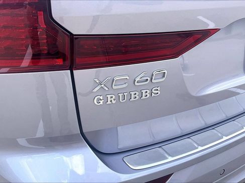 Used 2026 Volvo XC60 B5 Plus AWD/4WD image 43