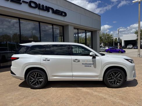 New 2026 Lexus TX 350 AWD image 2