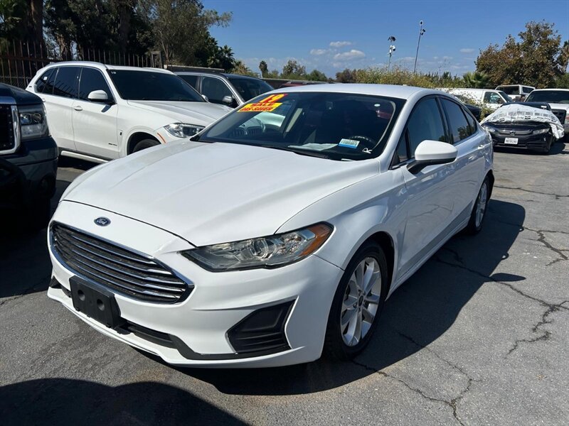 Used 2019 Ford Fusion SE FWD image 7