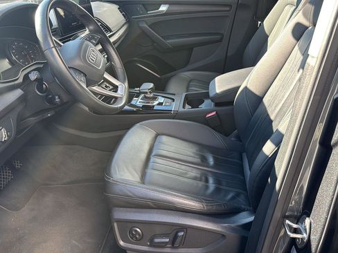 Used 2023 Audi Q5 2.0T Premium w/ Convenience Package image 12