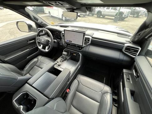 Used 2024 Toyota Tundra Platinum AWD/4WD image 20