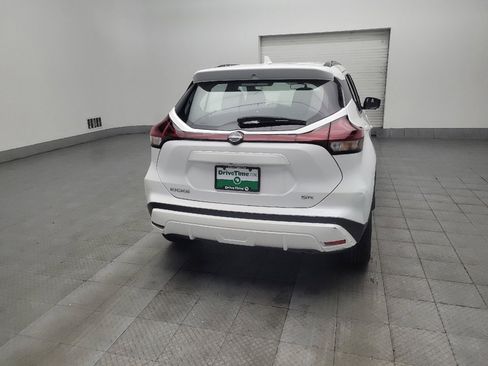 Used 2024 Nissan Kicks SR FWD image 7