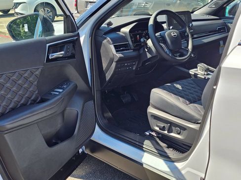 New 2026 Nissan Rogue Platinum AWD/4WD image 16